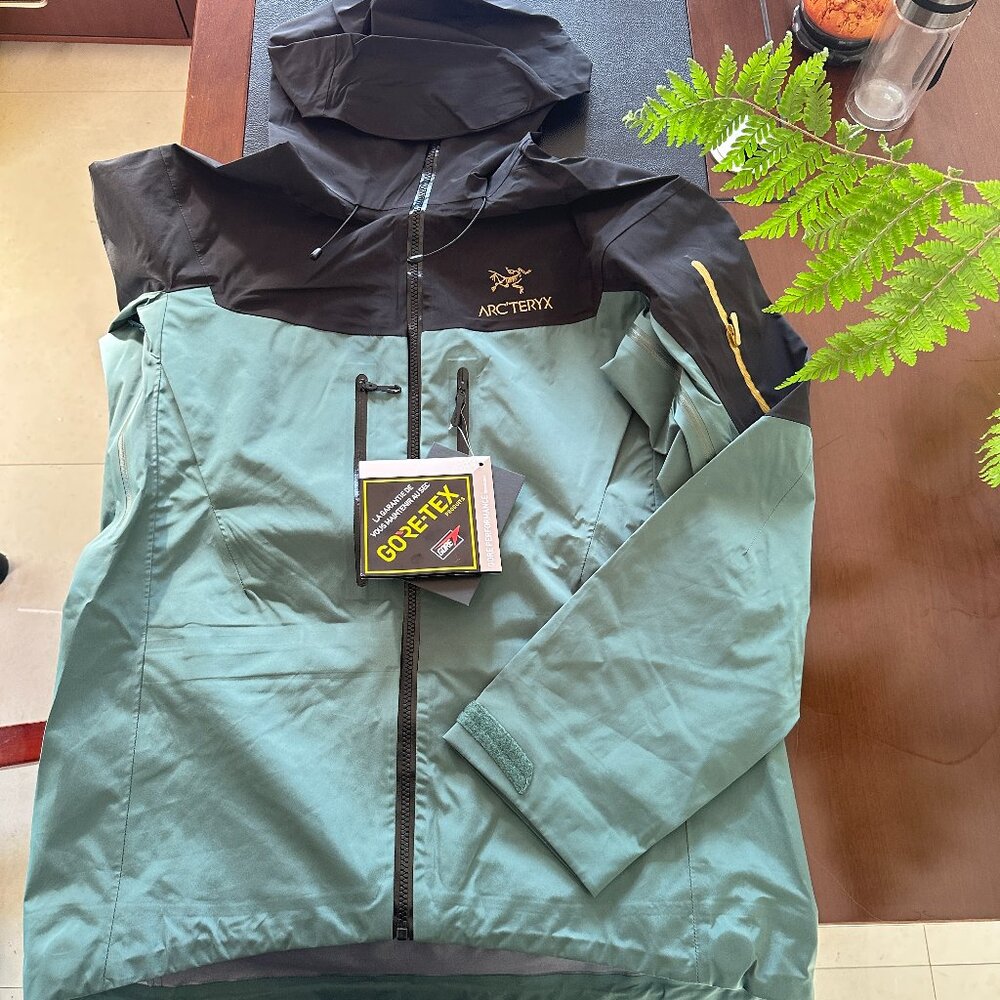 Arc'teryx Aha Series Hardshell Jacket